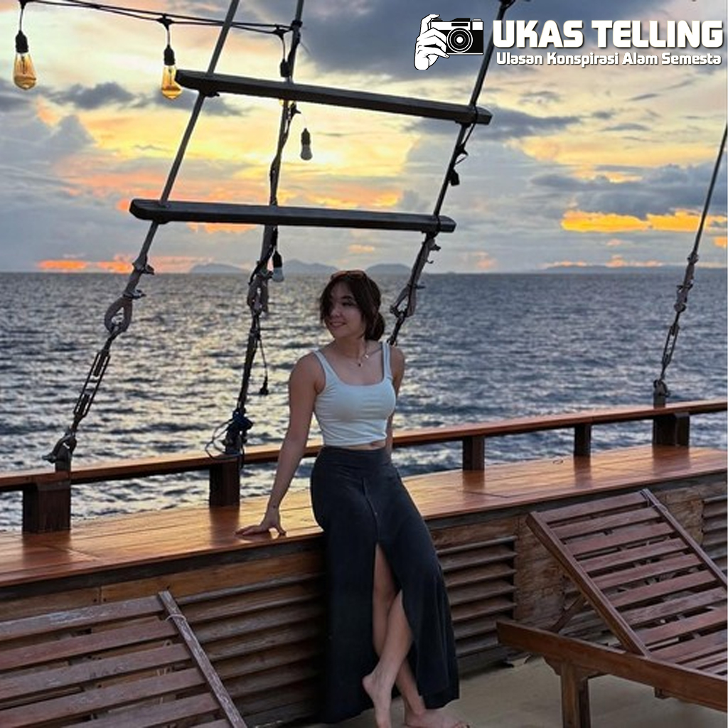 Gisel Abadikan Keindahan Golden Hour di Surga Raja Ampat!