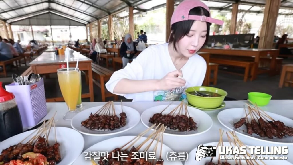 Tzuyang Pecahkan Rekor Makan 110 Sate Maranggi